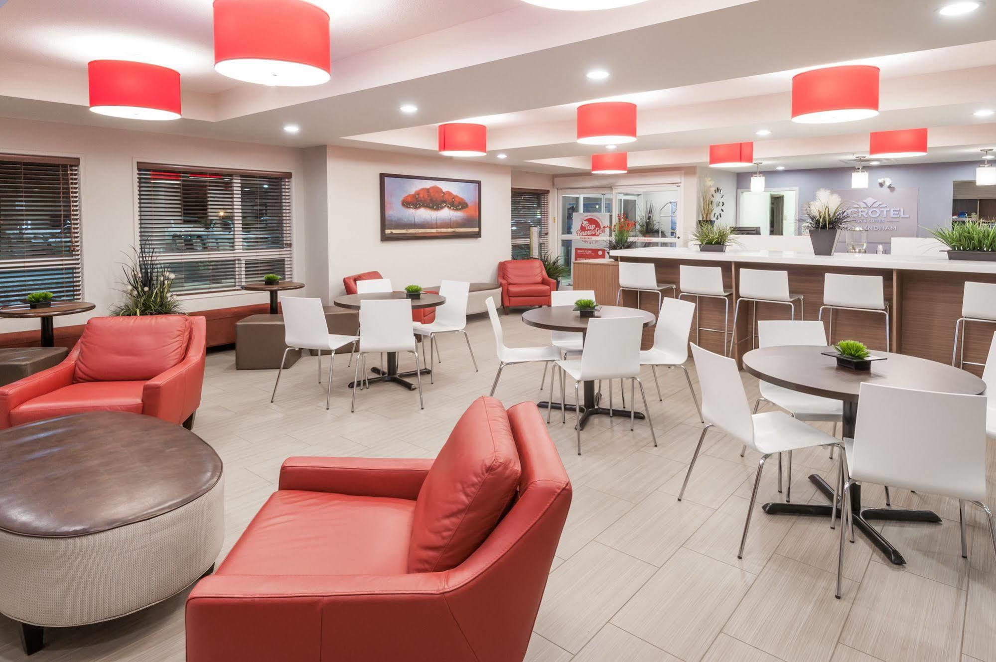 Microtel Inn And Suites By Wyndham Kitimat Exterior photo